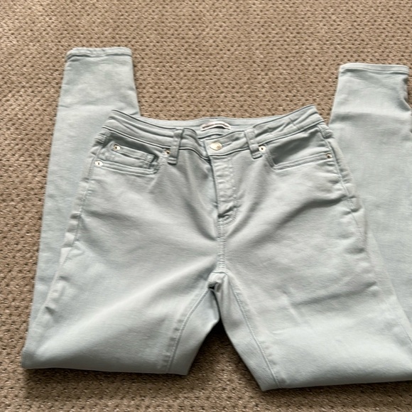Amazon Essentials Denim - Amazon- Light Blue Jeans- Skinny - Size 6